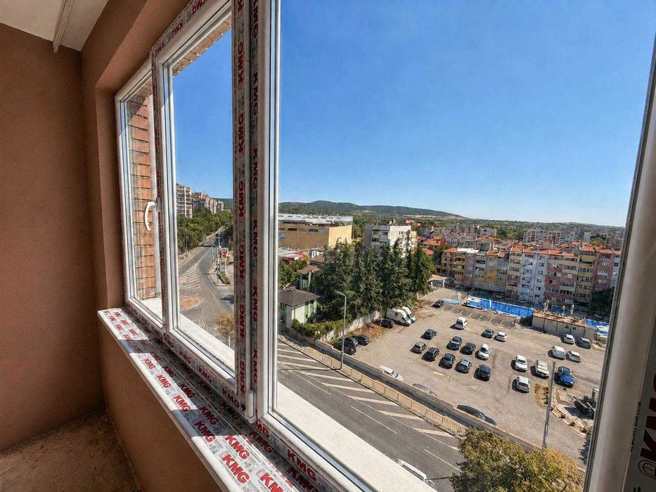 Тристаен апартамент
