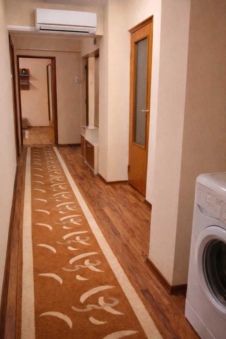 Proprietar, închiriez apartament decomandat 80 mp 3 camere etaj 3 str Brăilei Micro 18 Galati