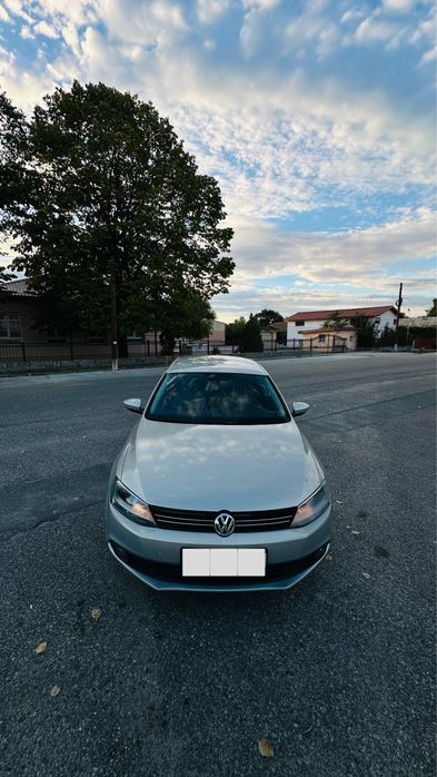 Volkswagen Jetta 1.6 TDI 105 CP - Euro 5 – 2011
