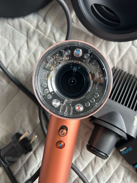 Фен Dyson supersonic nural