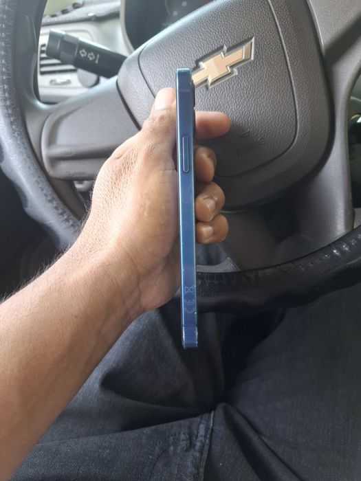 Iphone 12 64 gb ochilmagan