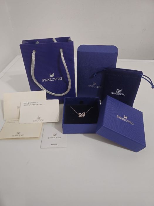 Swarovski swan necklace (Lanț piatra alba)