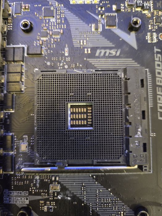 Placa de baza MSI MPG B550i GAMING EDGE WIFI