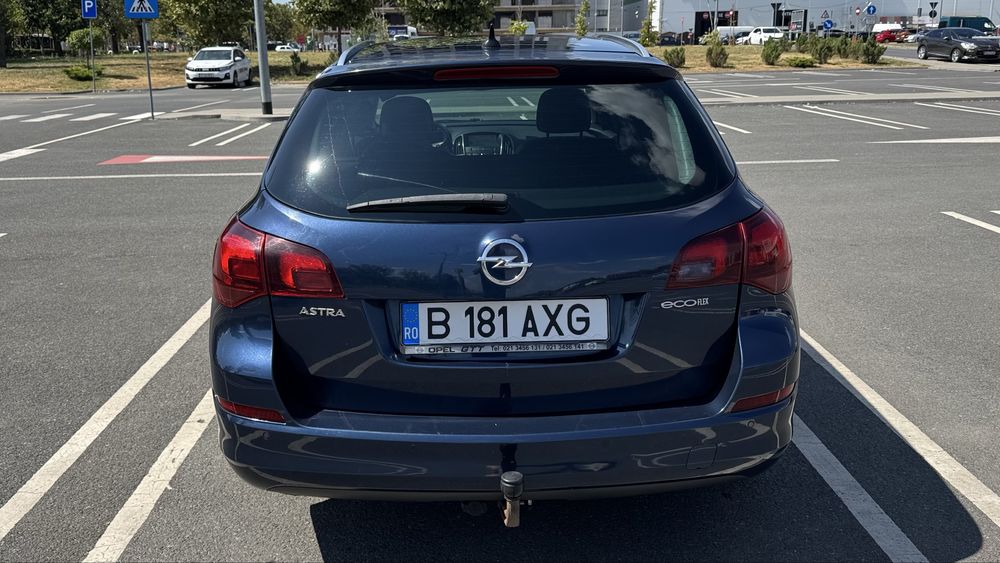 OPEL Astra 2012 — imagine 4