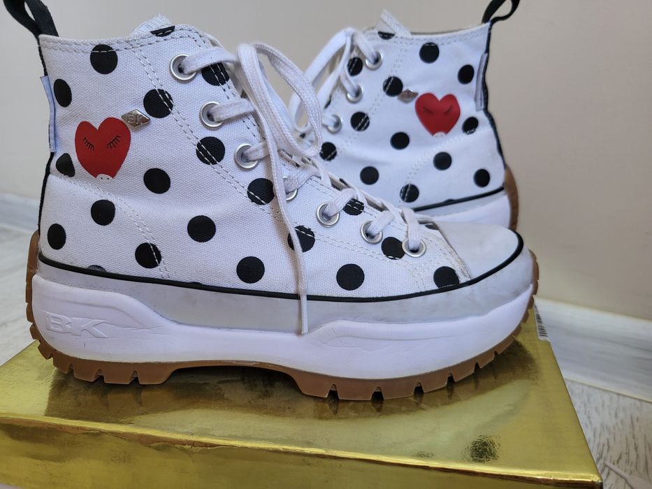 Оригинални кецове Love Moschino ,BK