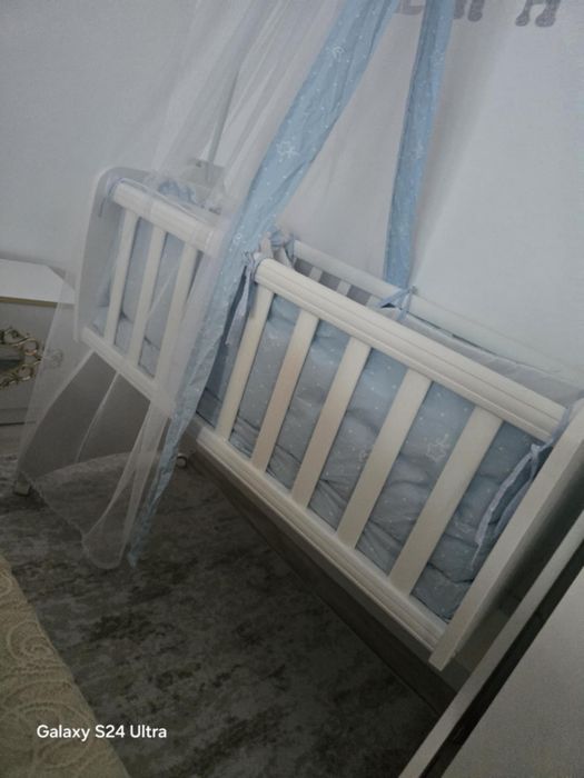 Бебешко легло почти не исползван