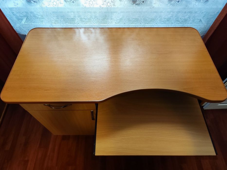 Birou pentru calculator pal