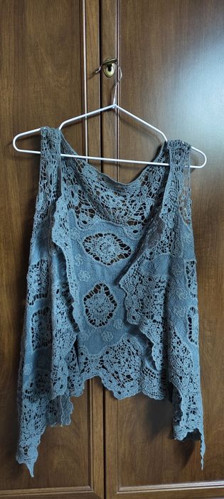 Продается жилетка женская