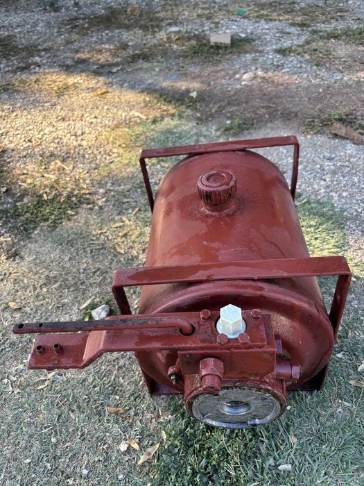 Хидравлична помпа за самосвал до 3,5тона с резервоар за масло