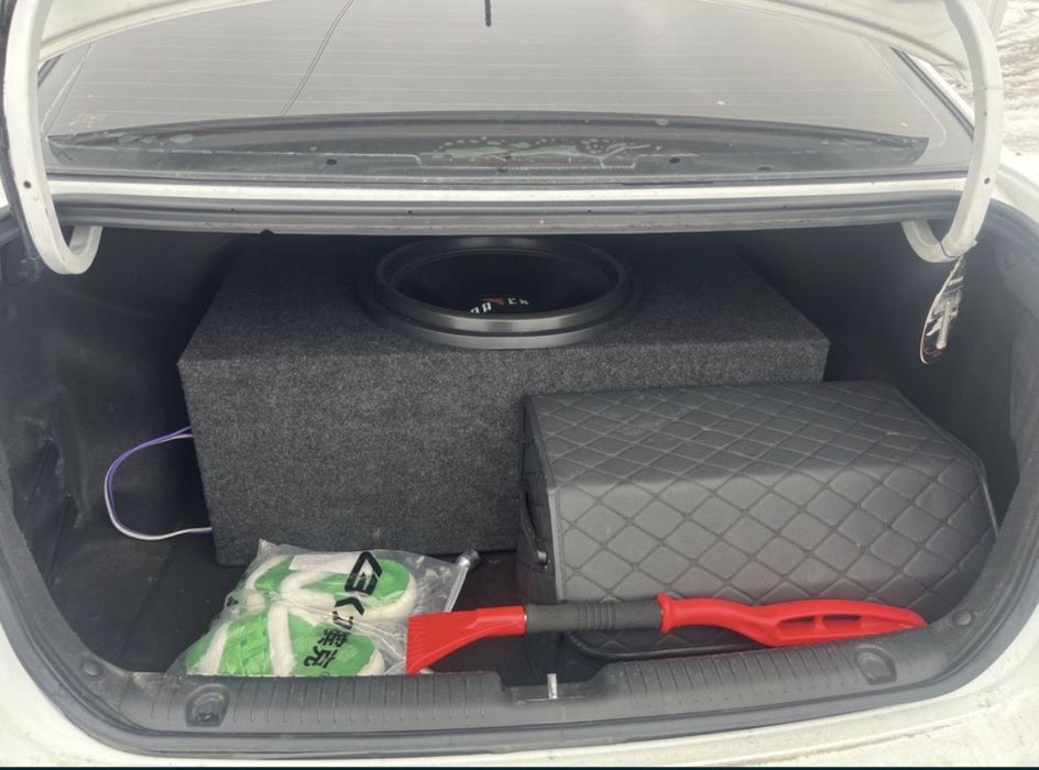 Продам сабвуфер.