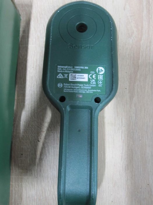 Detector cabluri Bosch UniversalDetect ( în cutie)