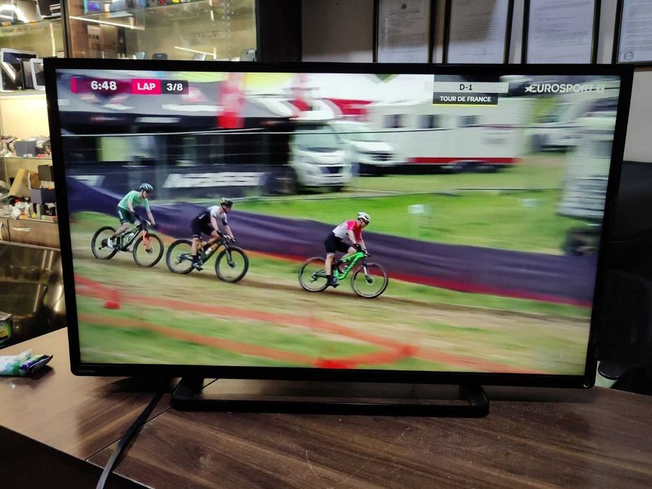 Телевизор LED Toshiba 40L2400D, 40" (101 см), Full HD