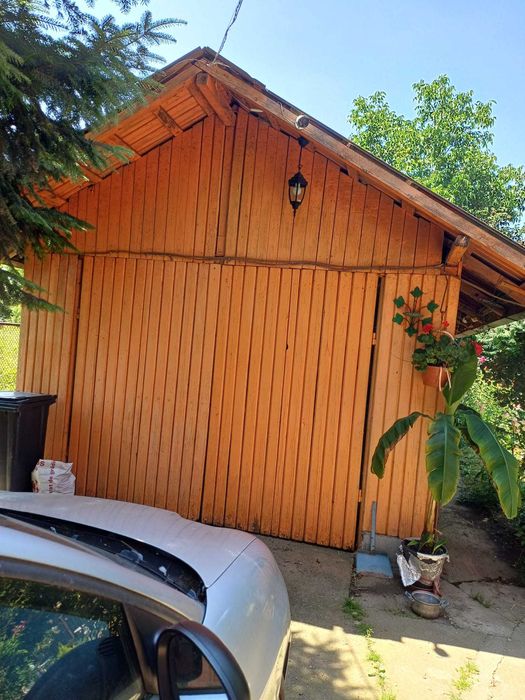 Proprietate deosebită cu casă spațioasă și teren generos în Ulmi, Dâmbovița la 2Km de Târgoviște spre București