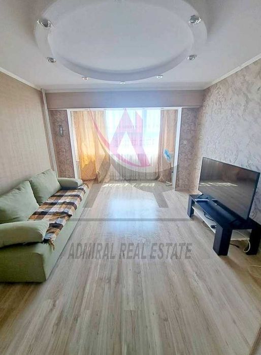 Дава се под наем Тристаен апартамент в Варна, Младост 1 - 90 кв.м за 550 € - Снимка #1