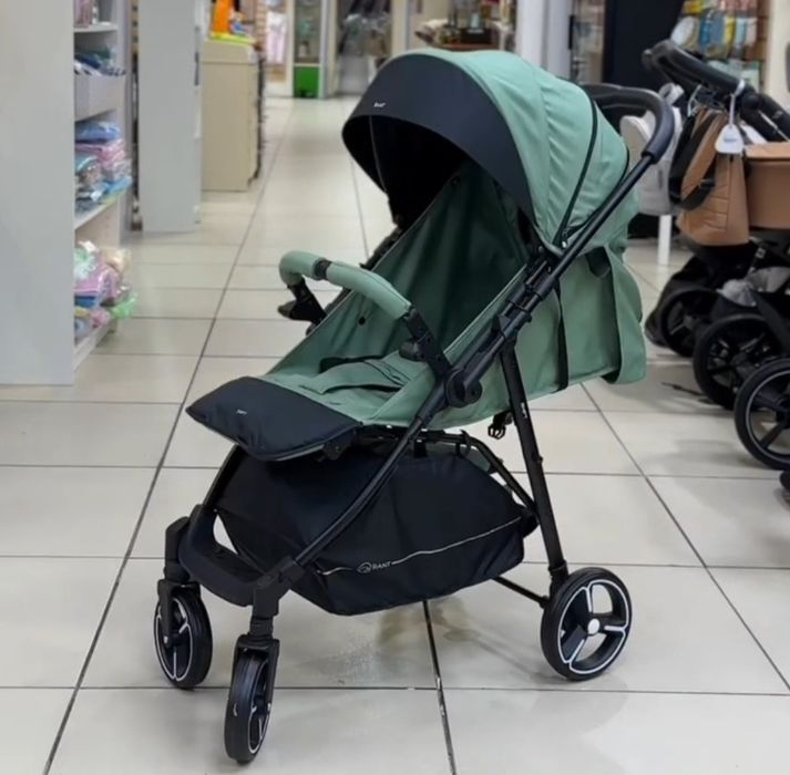 Продам детскую коляску