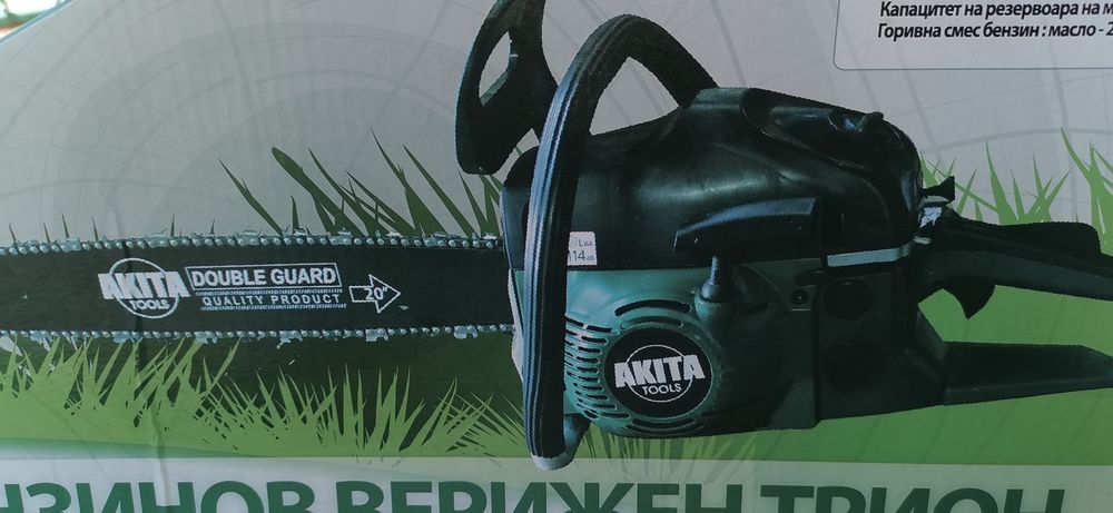 Моторна резачка, двутактова. Марка Акита.