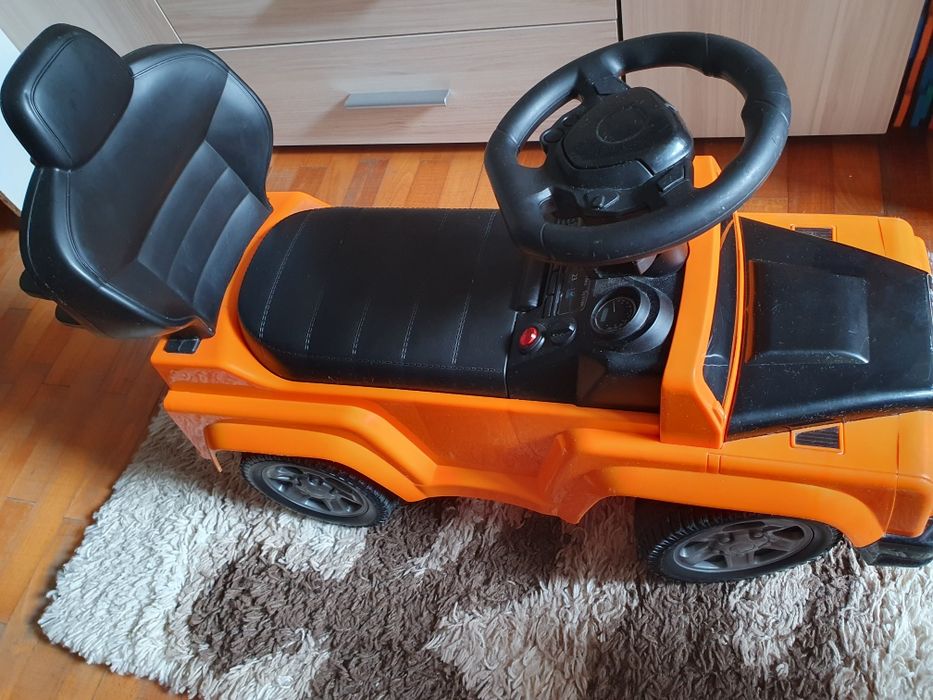 Детска кола за бутане