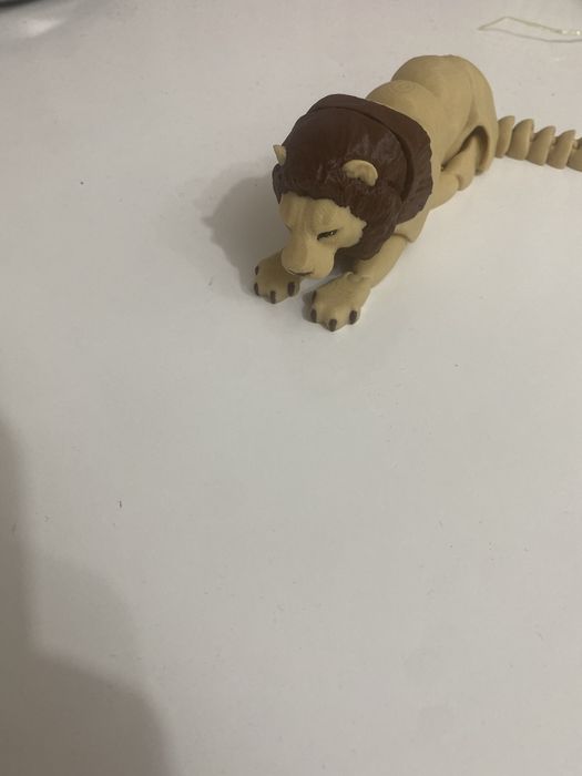 Игрушка льва фигурка