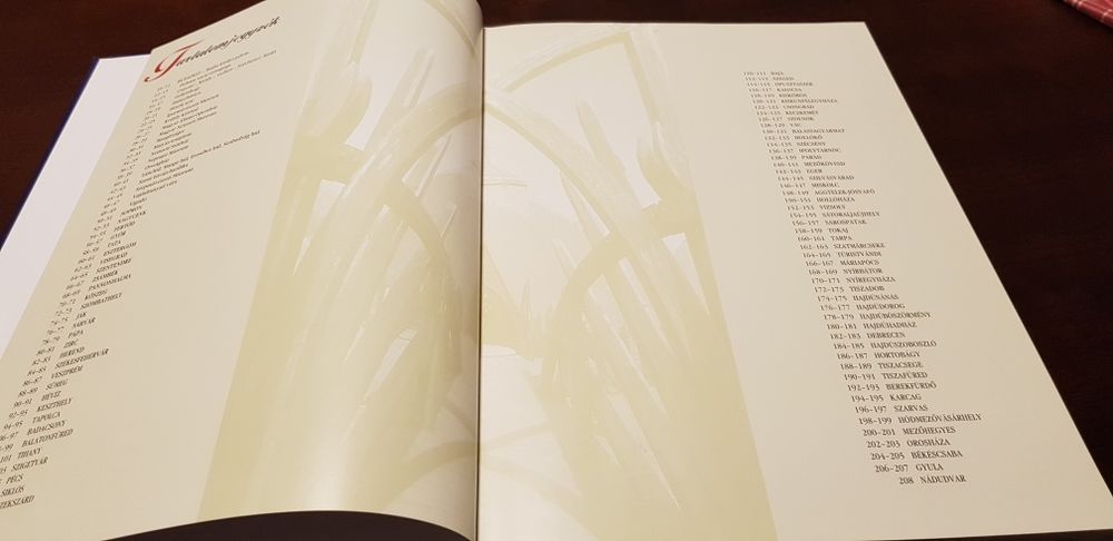 Carte Perlele Ungariei