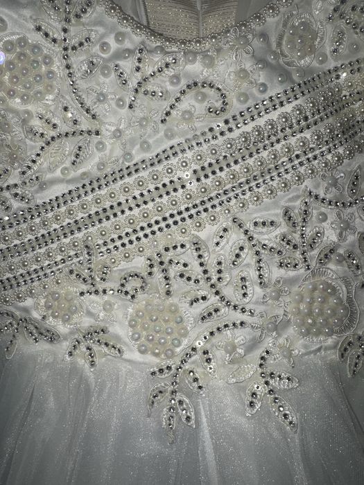 Продам платья для принцесс