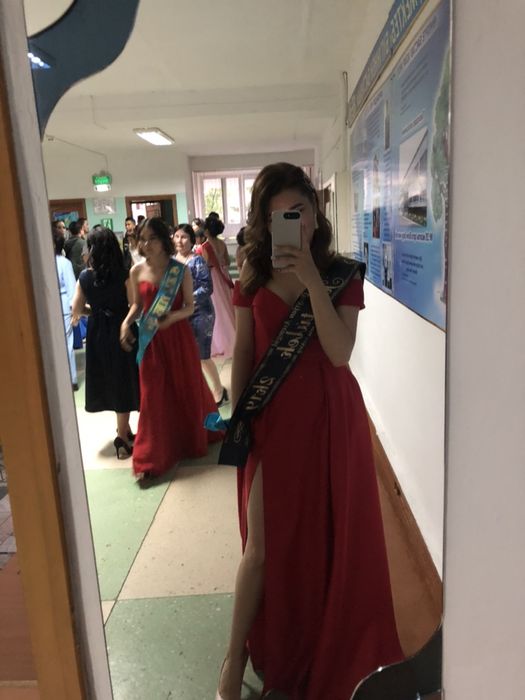 Продам платье вечернее