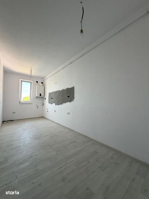 Apartament 2 camere, decomandat, 52 mp utili, etaj 3,  loc de parcare