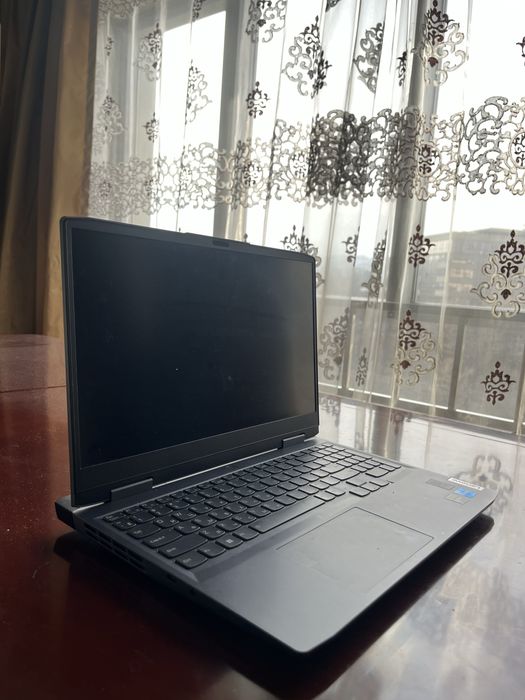 Ноутбук (Lenovo RTX 4050)