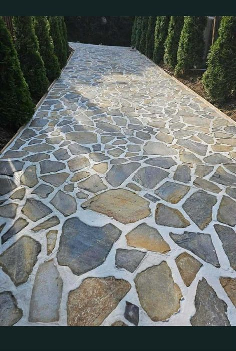Pavaj din piatra naturala decorativa