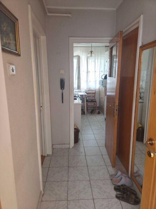 Apartament 2 camere de vanzare
