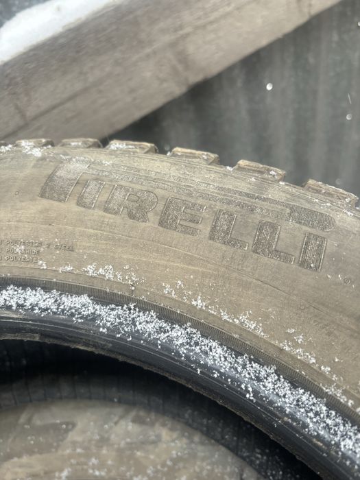 Комплект шин.