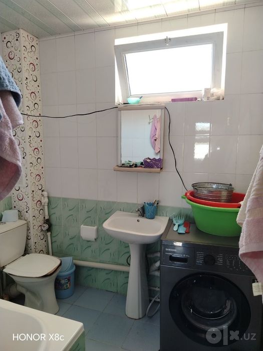 Surochna uy sotiladi 3 xonaly 3 etaw