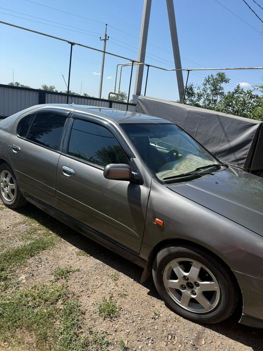 Продам машину Nissan Primera