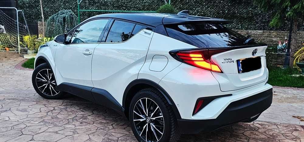 Toyota chr hibrid ,140 cp.BI-TON-Piele,JBL-alb perlat-Distronic