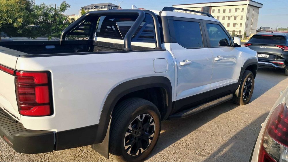 BYD Shark 6 4WD (PHEV)  Зав. пропан , 2700 км юради
