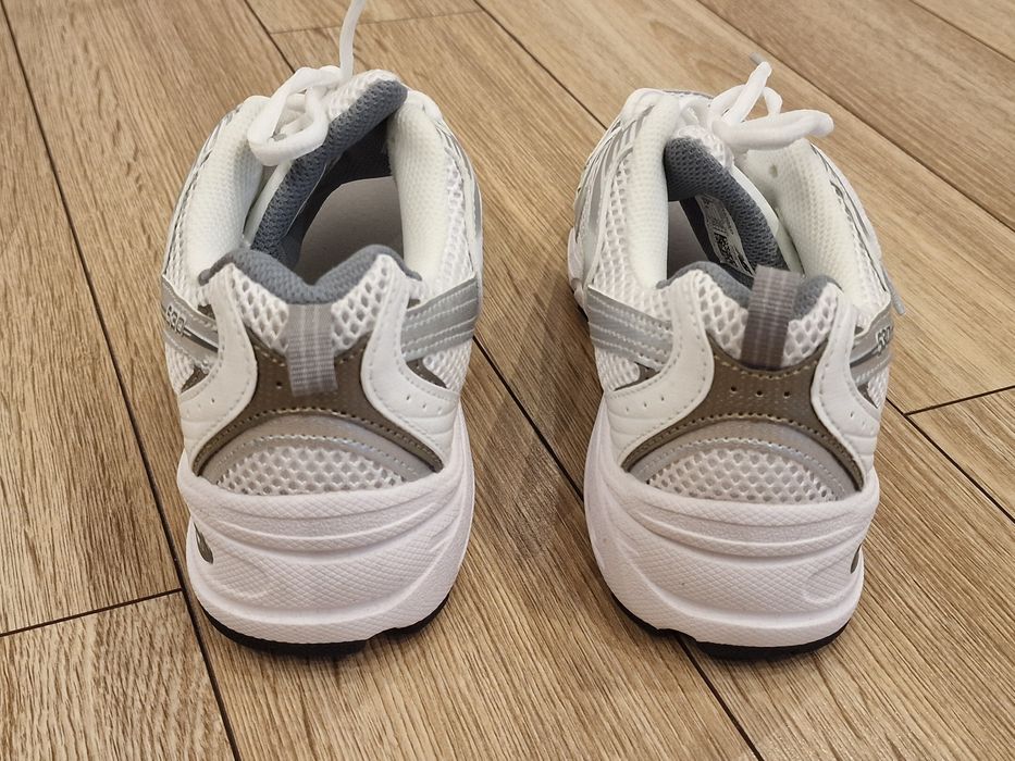 Маратонки New balance