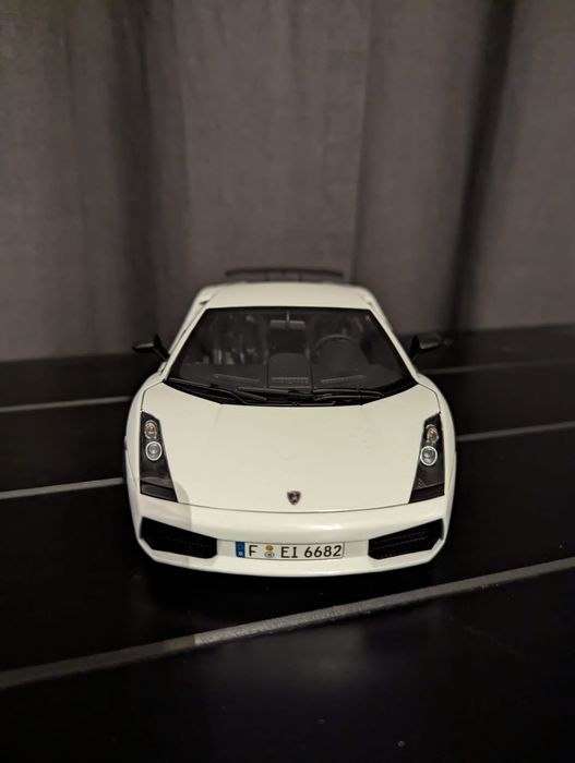 Macheta 1:18 Lamborgini Galardo Superllegera Autoart