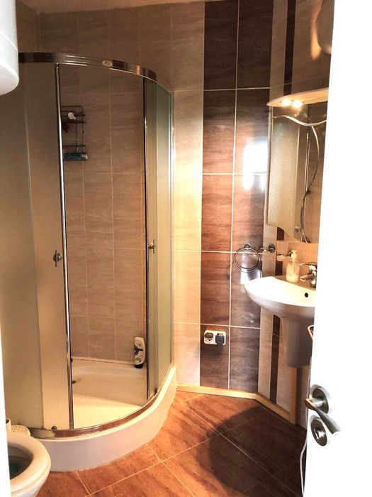 Дава се под наем Четиристаен апартамент в Варна, Морска градина - 130 кв.м за 799 € - Снимка #7