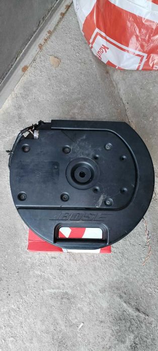 Субуфер за резервна гума