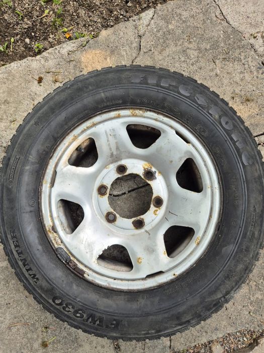 Резина с дисками  195/70 R 15