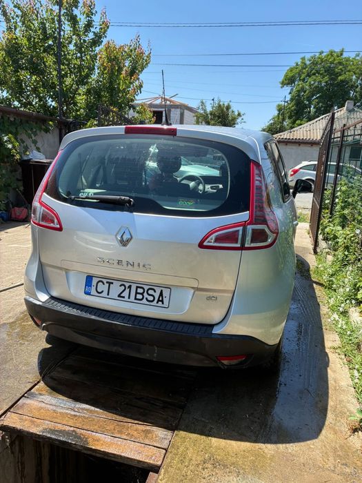 RENAULT Scenic 2011 — imagine 2