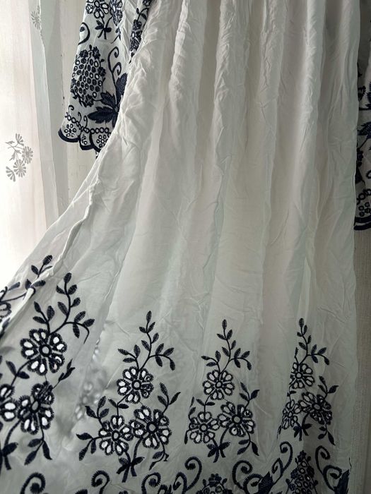 Vând bluza noua cu eticheta 100%viscosa