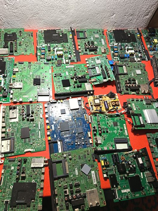 Vând placi baza la angro 20 lei buc