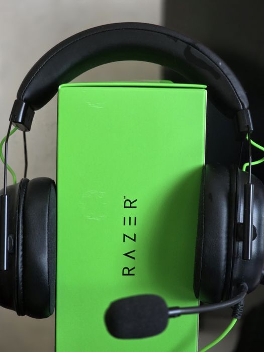 Наушники с микрофоном