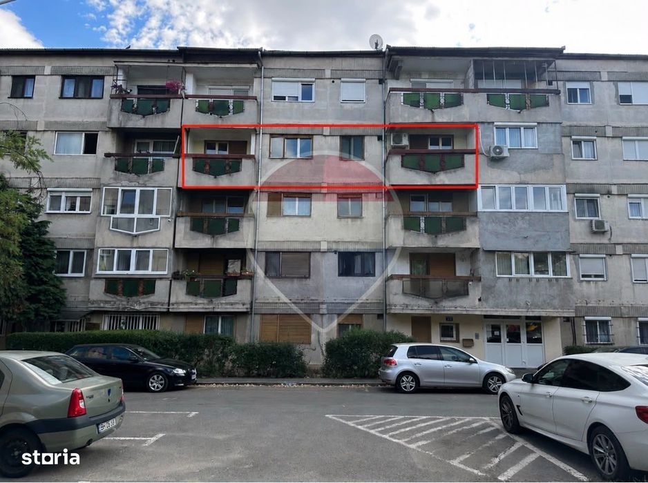 Apartament 3 camere decomandat Piața Rogerius