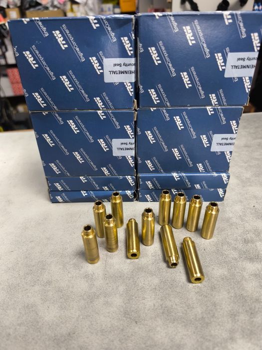 BMW M50 M52 направляющие клапанов