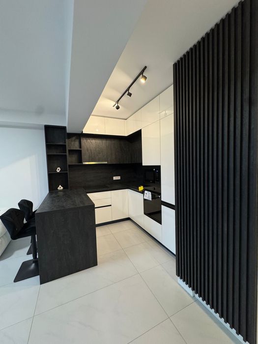 Chirie apartament 2 camere + living, cu parcare, in bloc nou nufarul