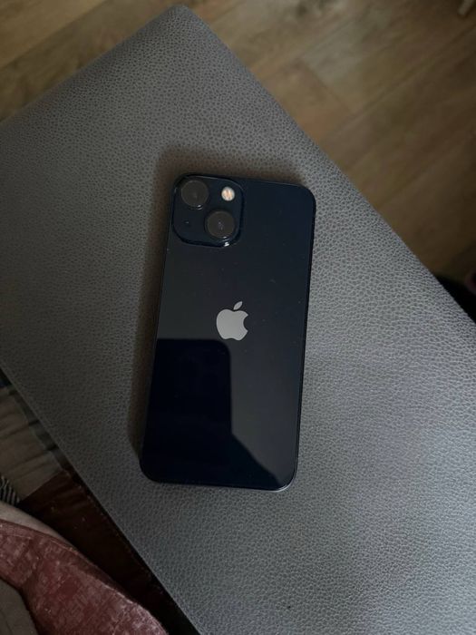 Продается телефон 13 мини