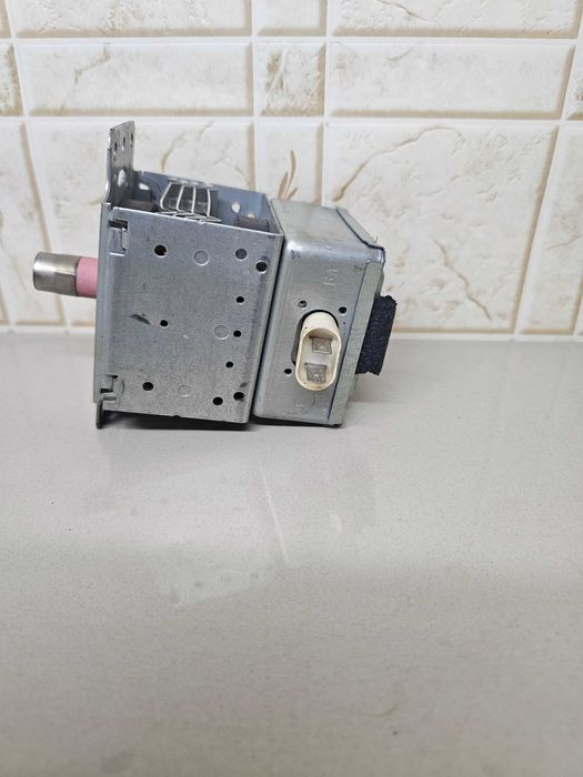 Продам магнетрон от микроволновки