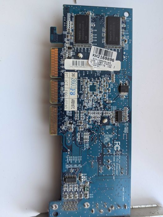 Placa video de colectie! NVIDIA GeForce FX 5200 128MB AGP