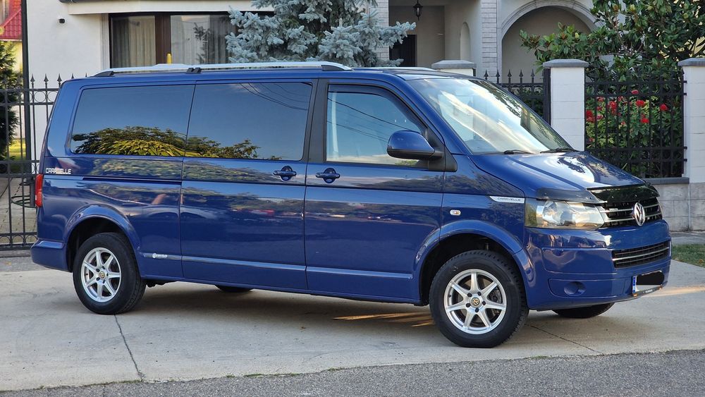 VOLKSWAGEN Caravelle